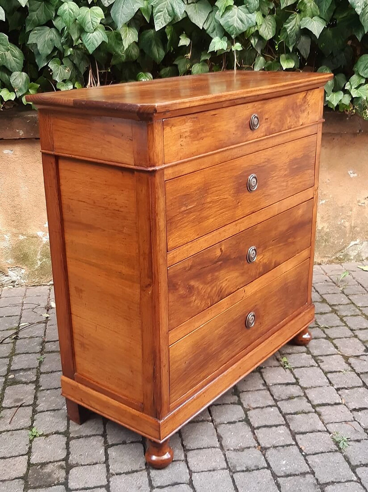 Solid walnut dresser with four drawers, 19th century 4