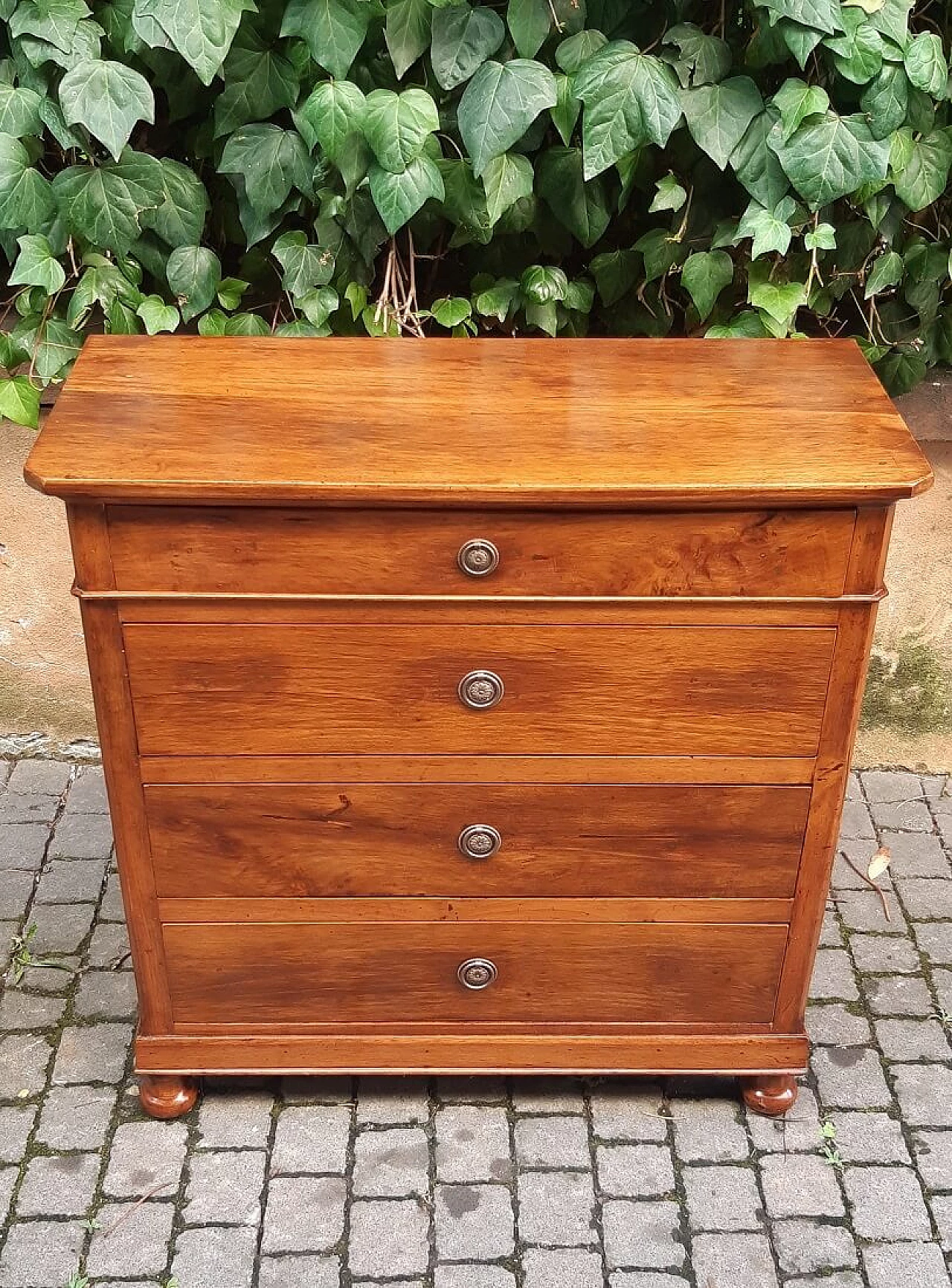 Solid walnut dresser with four drawers, 19th century 5