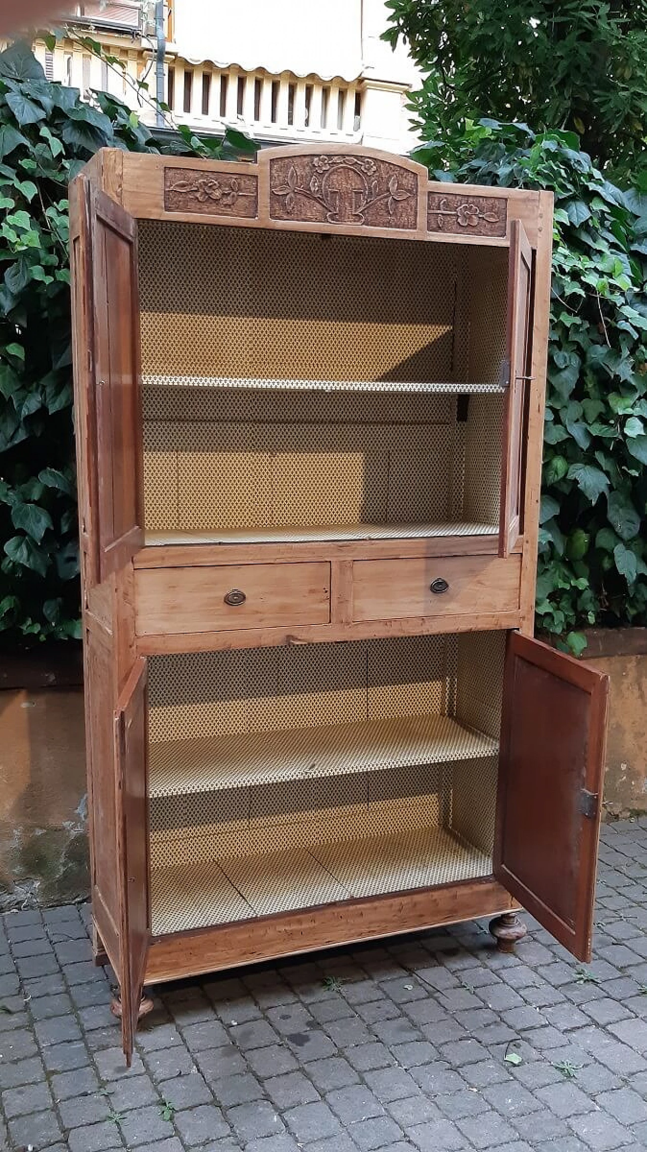 Credenza a quattro ante in olmo massello, fine '800 1