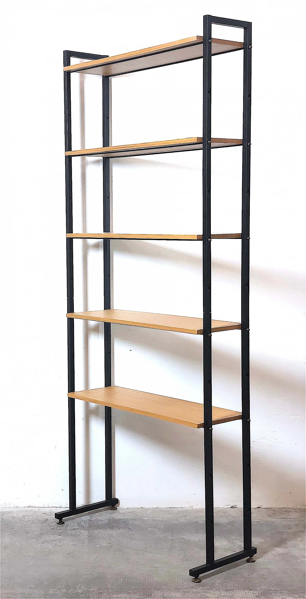 Modular one-bay bookcase with adjustable shelves, 1960s 6