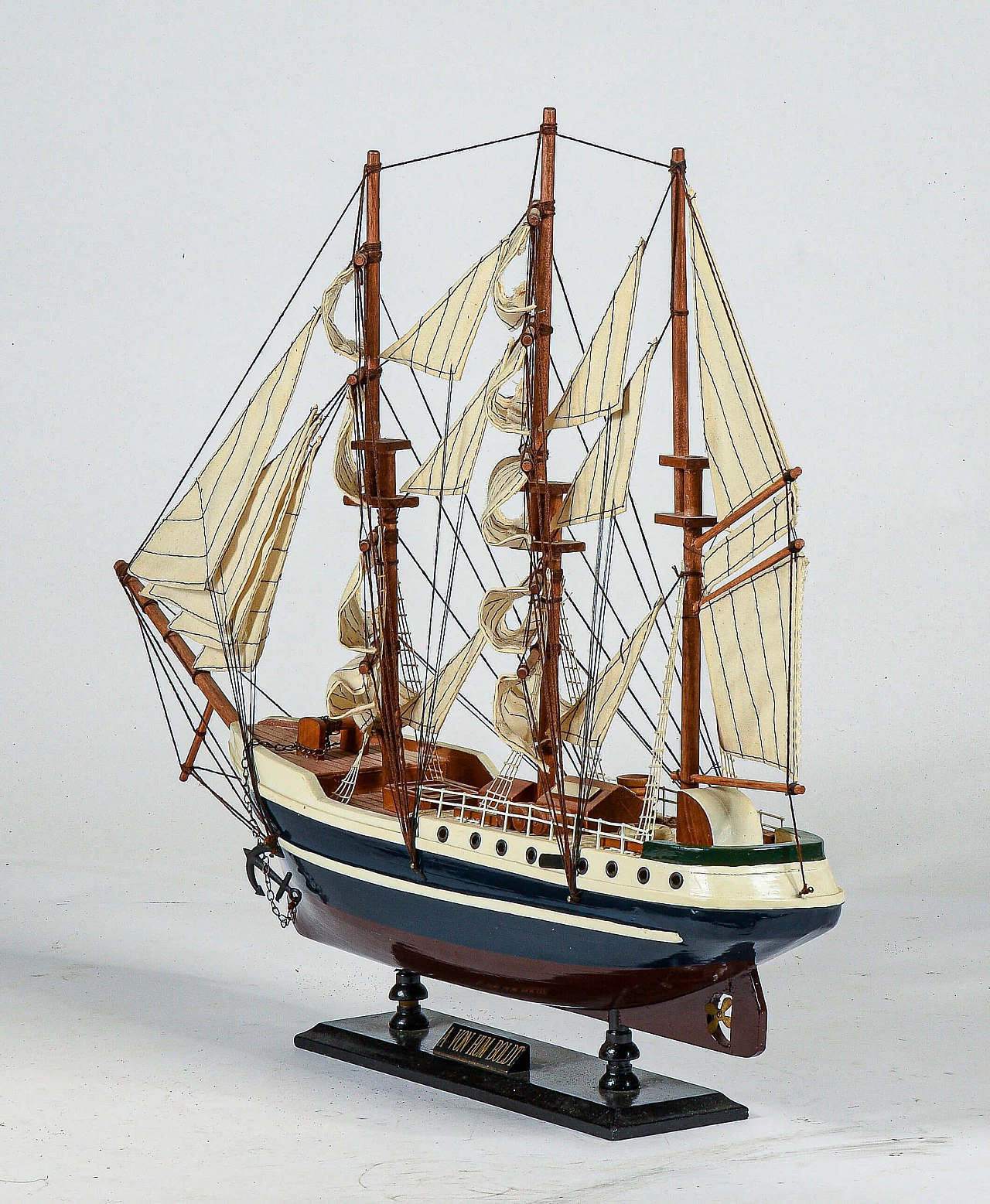 Model sailing ship made of wood and fabric, 1980s 4