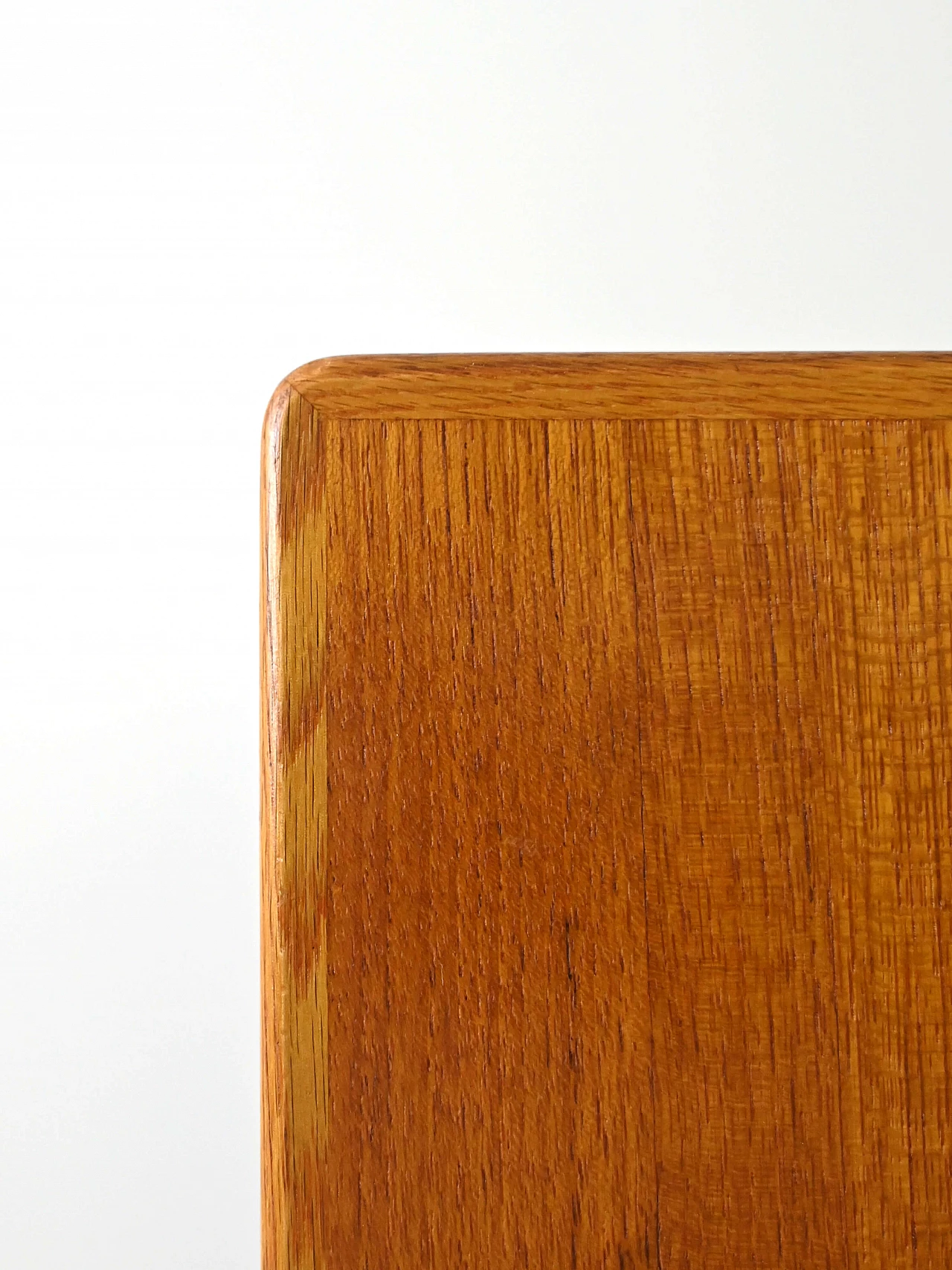 Libreria con ante a battente in teak, anni '60 13