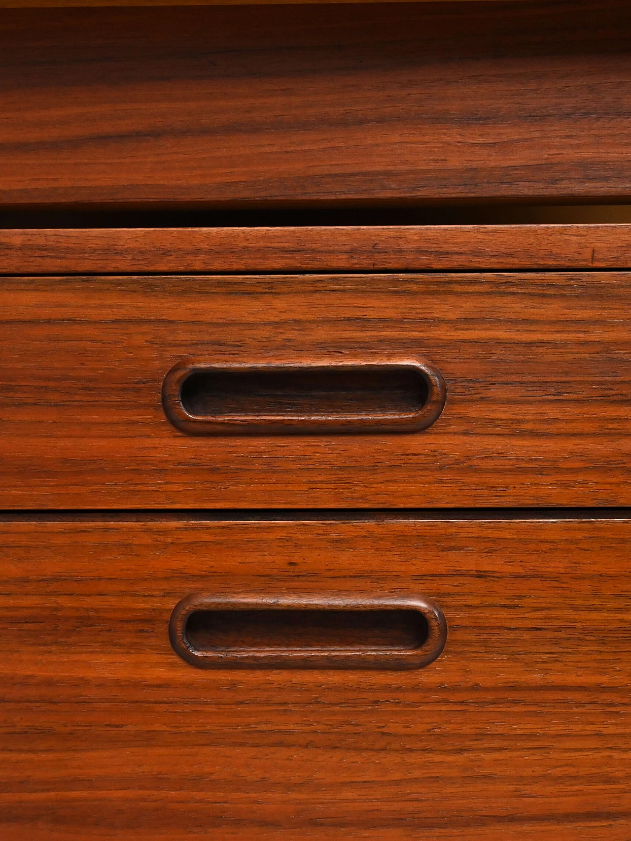 Teak desk with drawers, 1960s 13