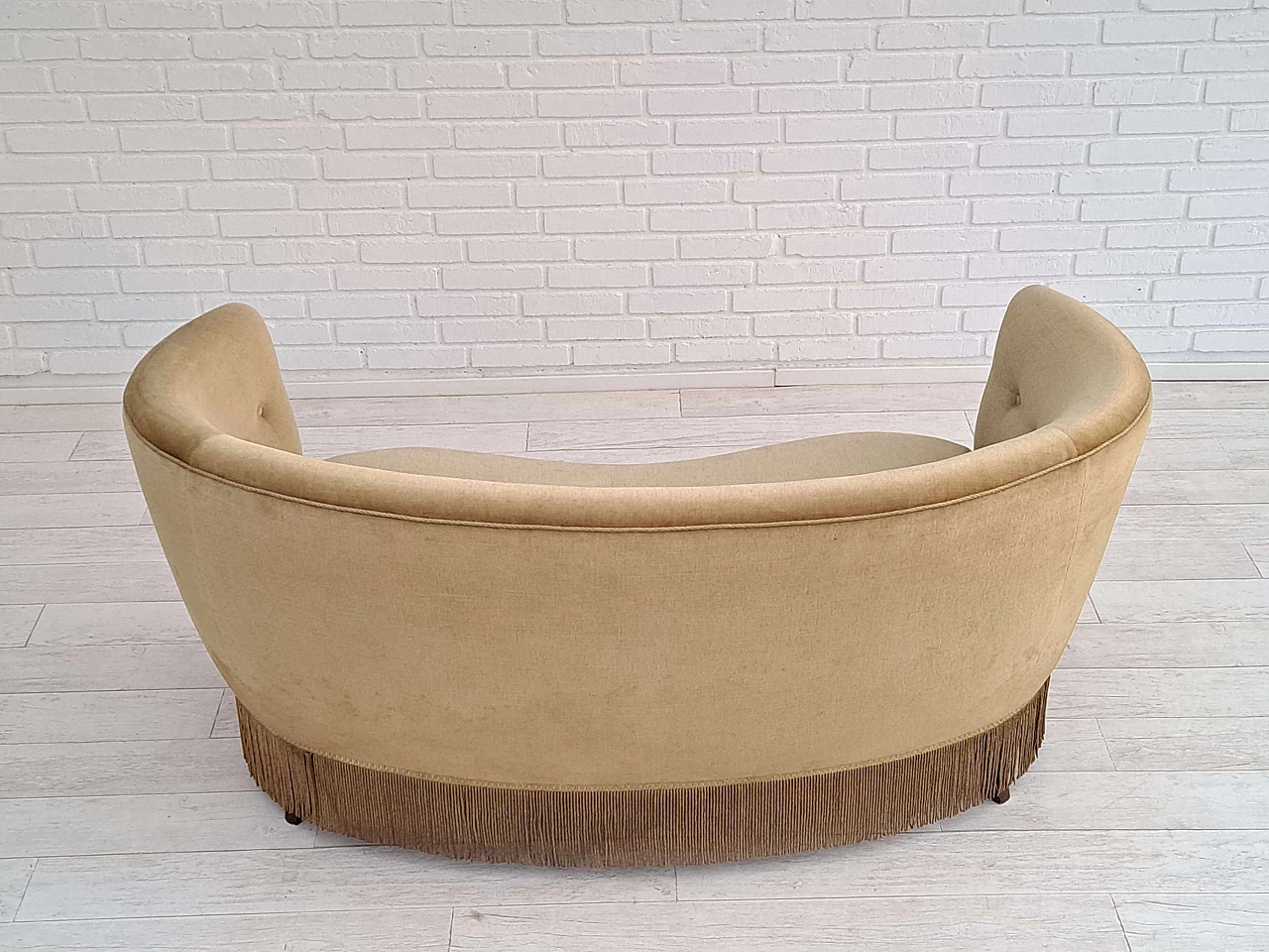 Two-seater velvet sofa with tassels, 1970s 10