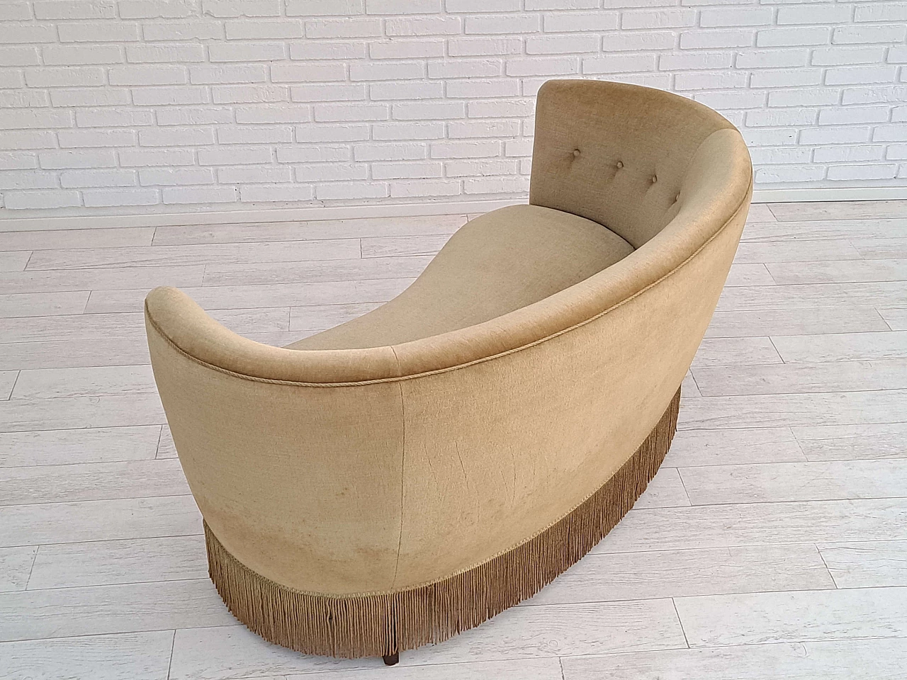 Two-seater velvet sofa with tassels, 1970s 12