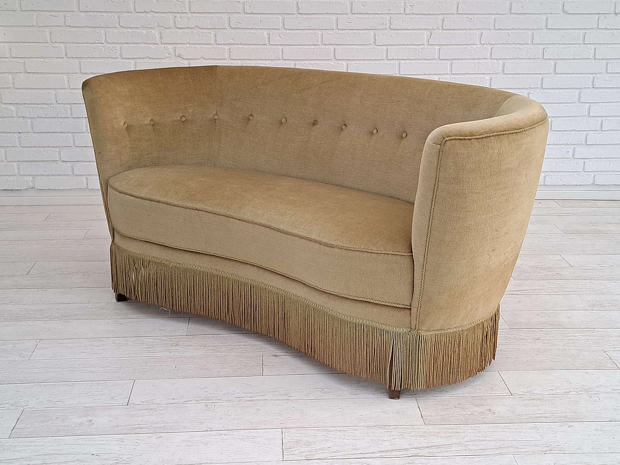 Two-seater velvet sofa with tassels, 1970s 13