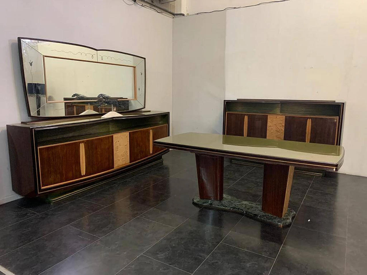 Credenza, mobile bar, specchio e tavolo di Vittorio Dassi, anni '40 1