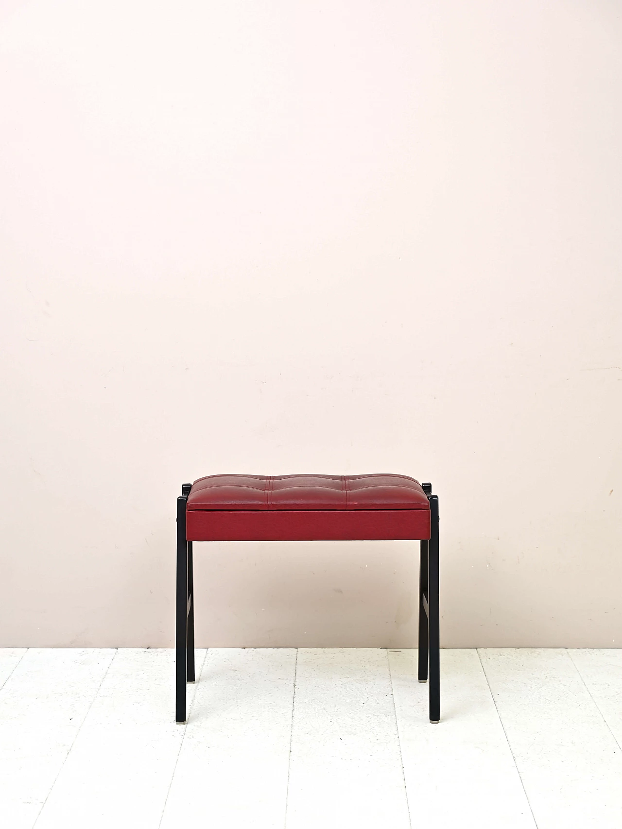 Sgabello contenitore in legno e similpelle, anni '60 2