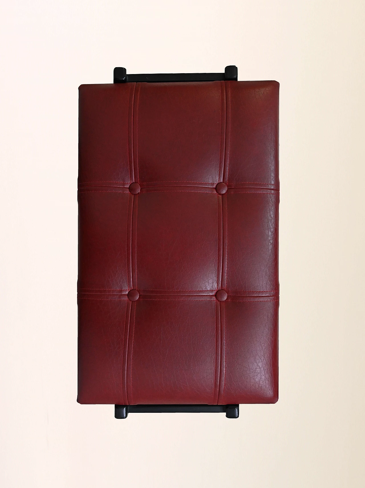 Sgabello contenitore in legno e similpelle, anni '60 10