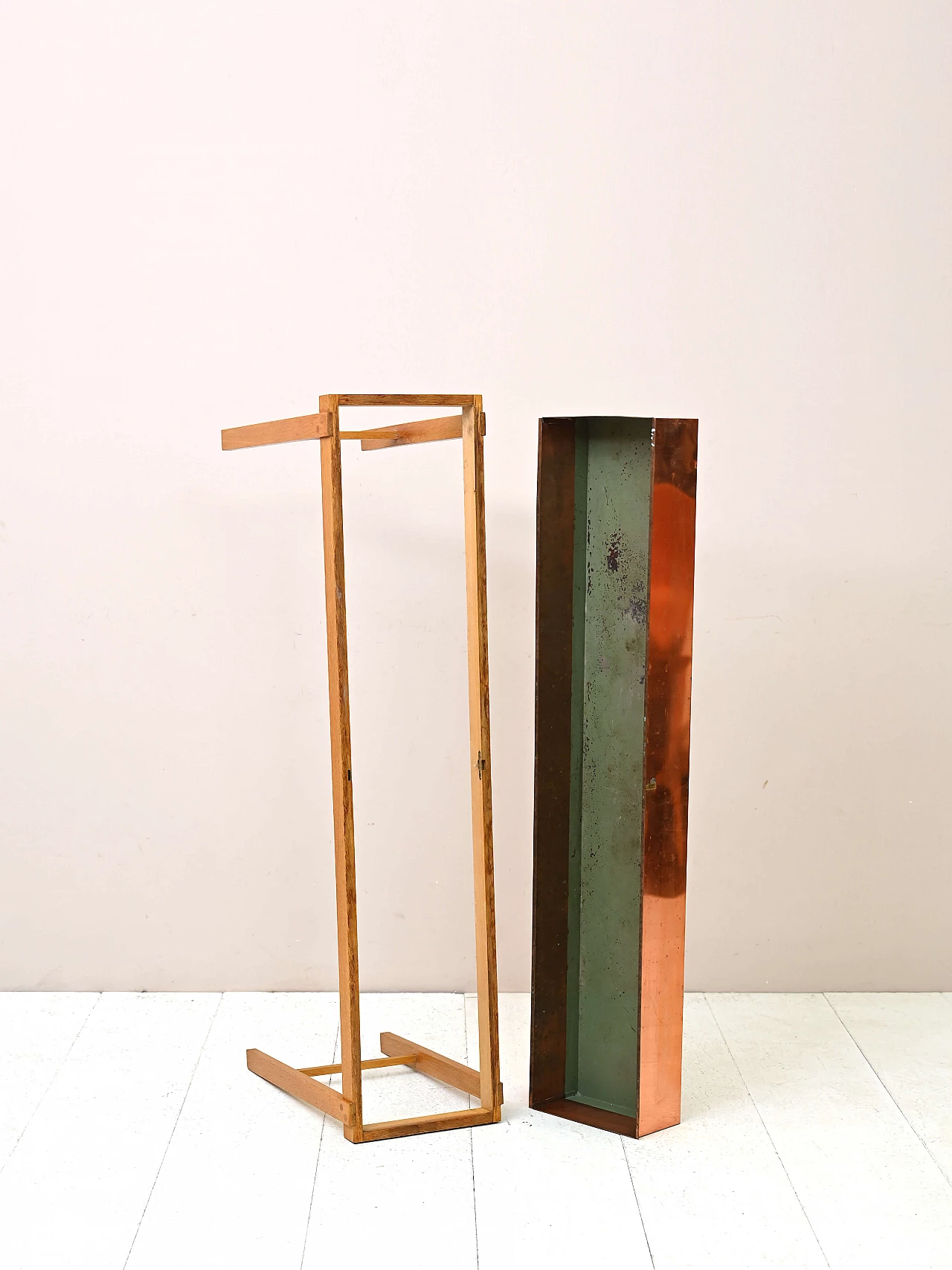 Planter with oak base and copper-plated metal frame, 1960s 5
