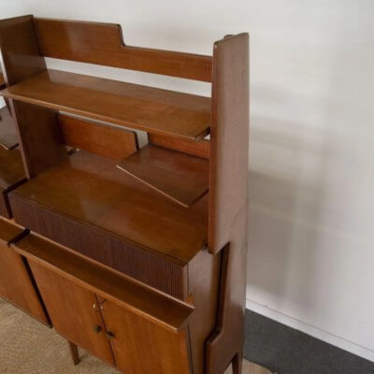 Wooden bookcase attributed to Gio Ponti, 1950s 2