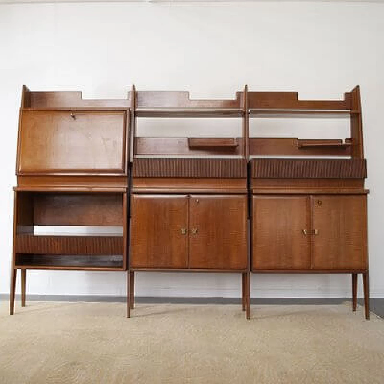 Wooden bookcase attributed to Gio Ponti, 1950s 13