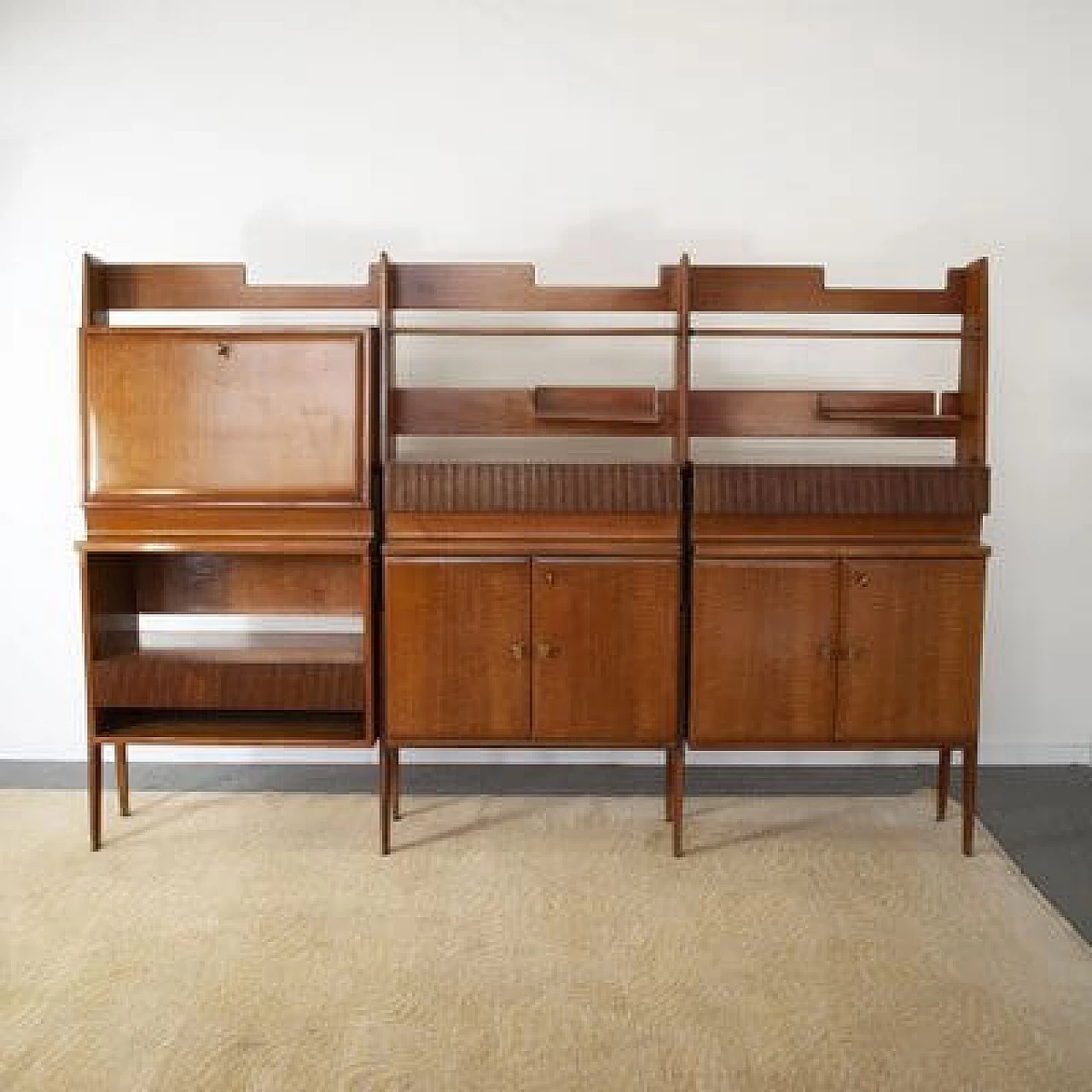 Wooden bookcase attributed to Gio Ponti, 1950s 15