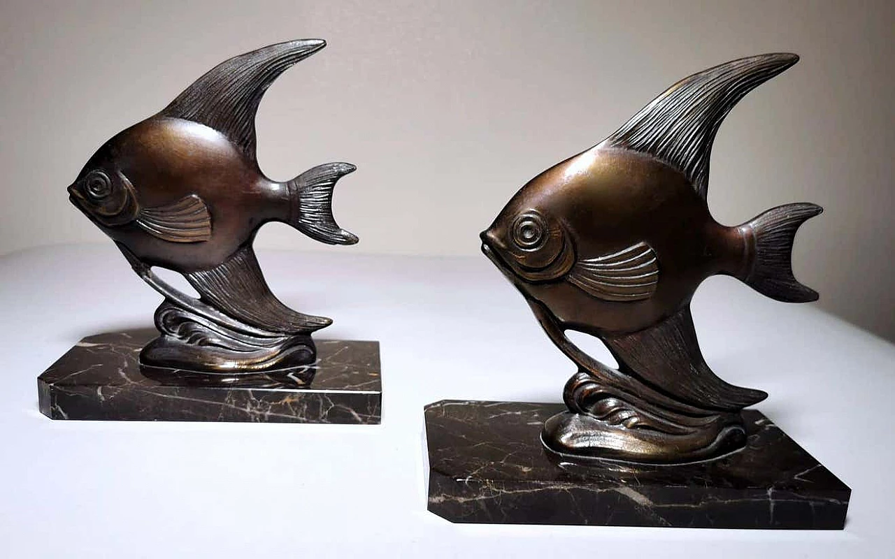 Pair of fish-shaped choice bookends with Marquinia marble base, 1930s 4