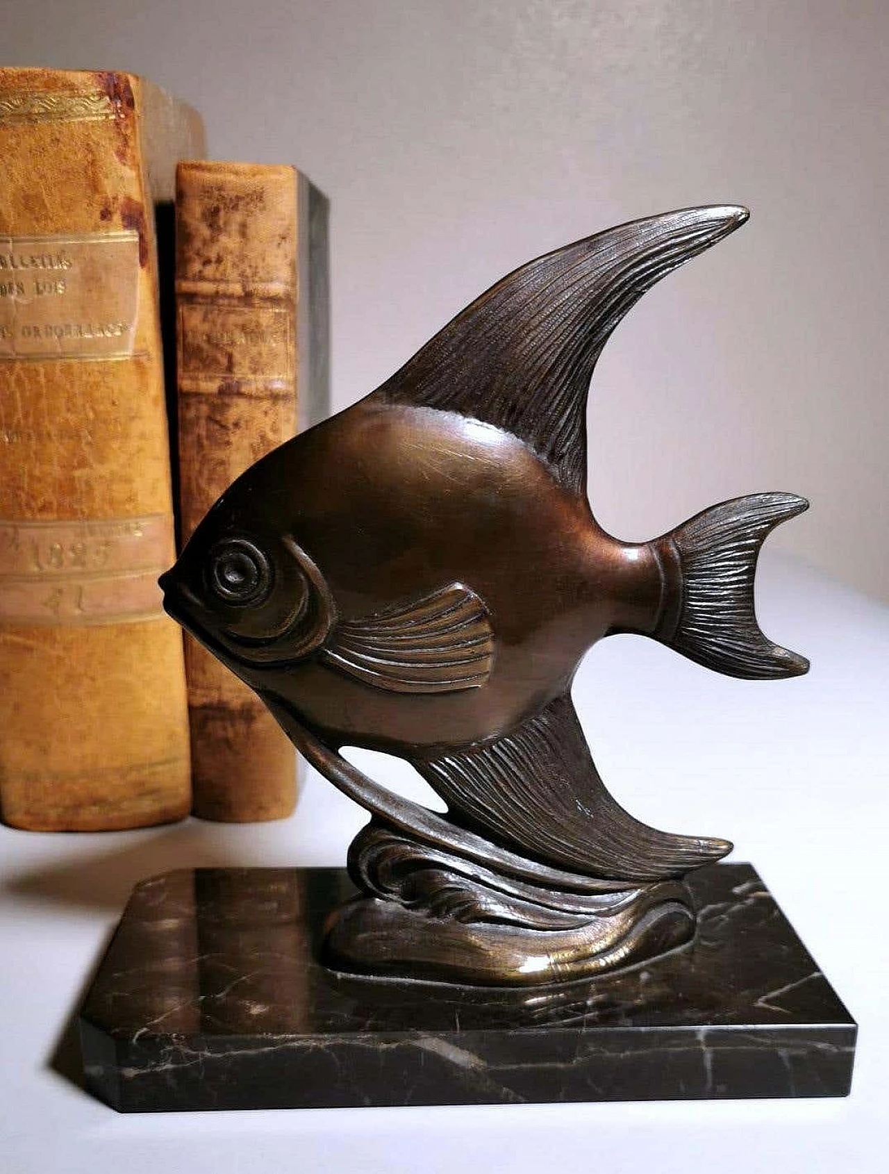 Pair of fish-shaped choice bookends with Marquinia marble base, 1930s 14