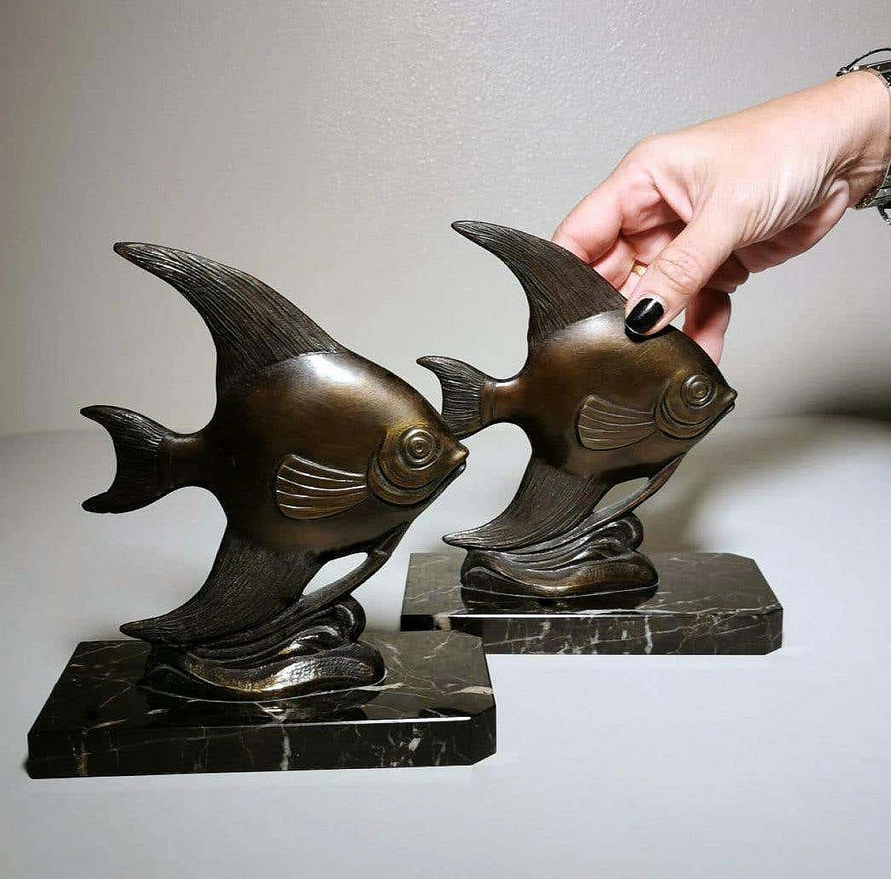 Pair of fish-shaped choice bookends with Marquinia marble base, 1930s 17
