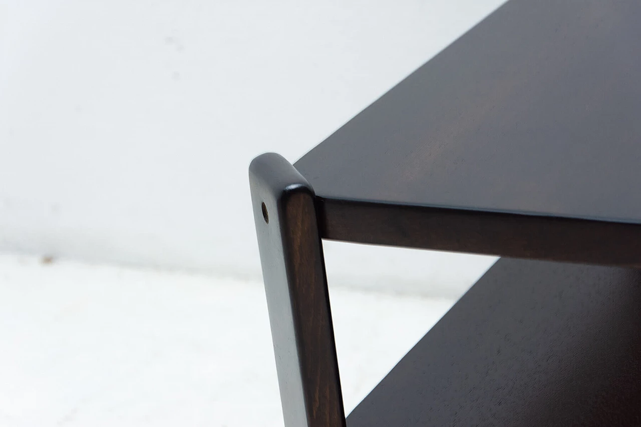 Tavolino quadrato con doppio ripiano in faggio tinto scuro, anni '80 5