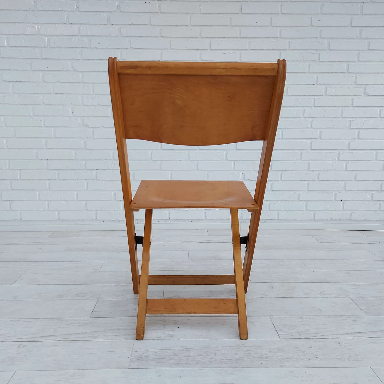 3 Plywood folding chairs by Ve.S., 1960s 7