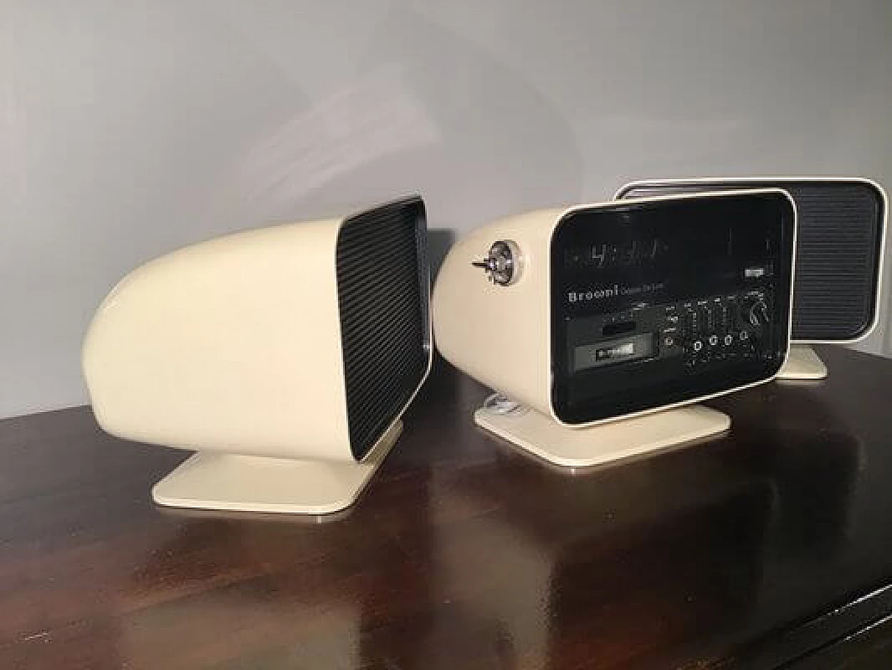 Radiosveglia Calypso de Luxe TCM-5000 con altoparlanti di CBC, anni '60 5