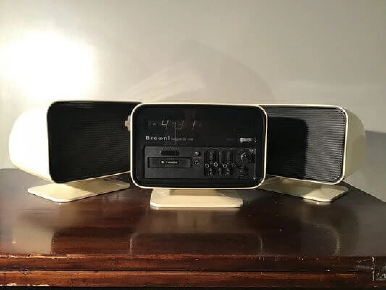 Calypso de Luxe TCM-5000 clock radio with speakers by CBC, 1960s 8