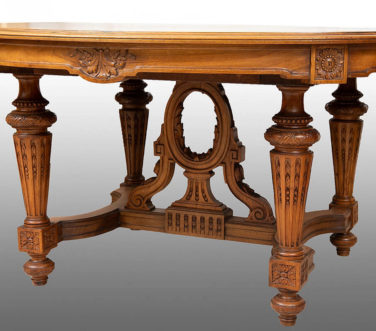 Napoleon III solid walnut extendible table, late 19th century 3