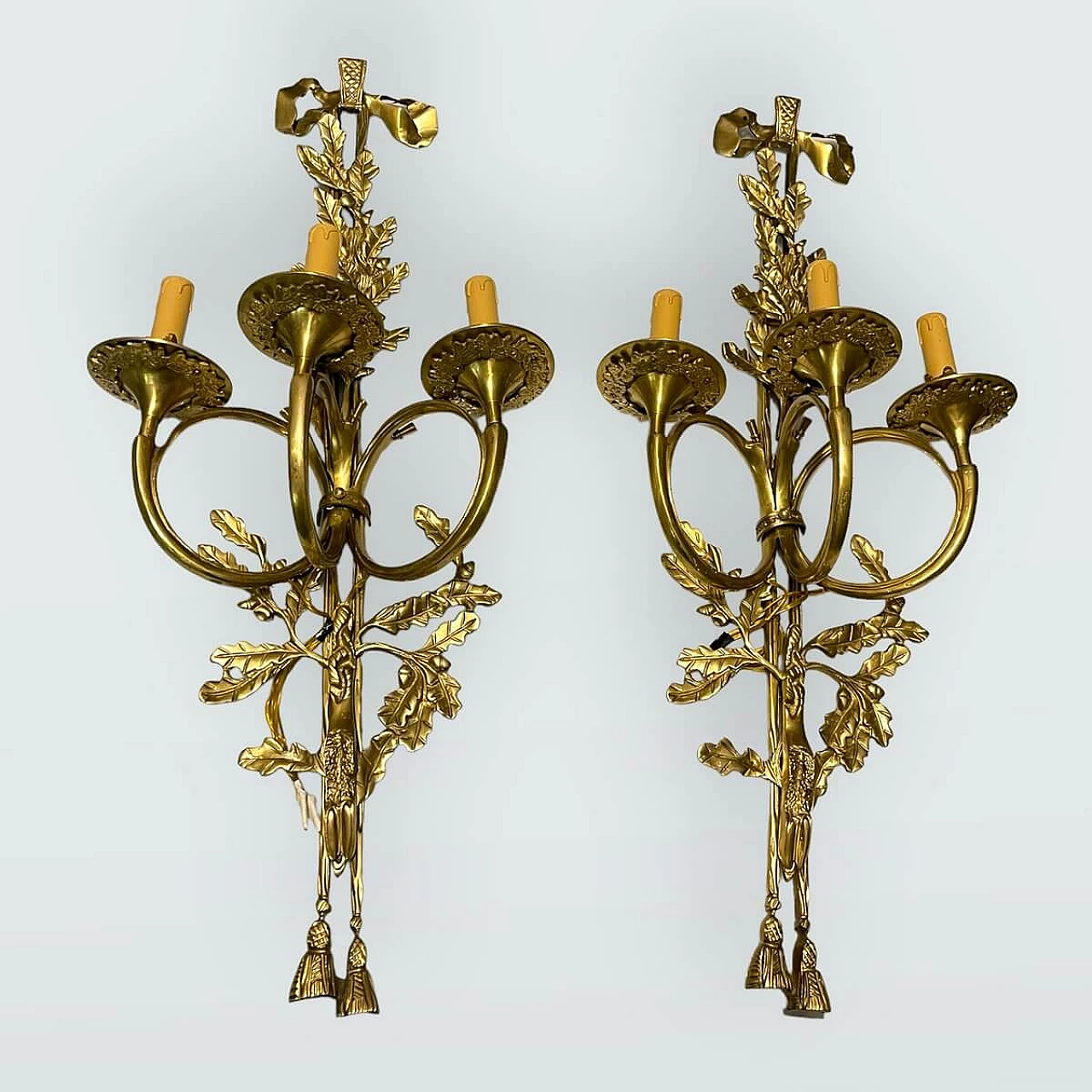 Coppia di applique in ottone con foglie di quercia, anni '70 1