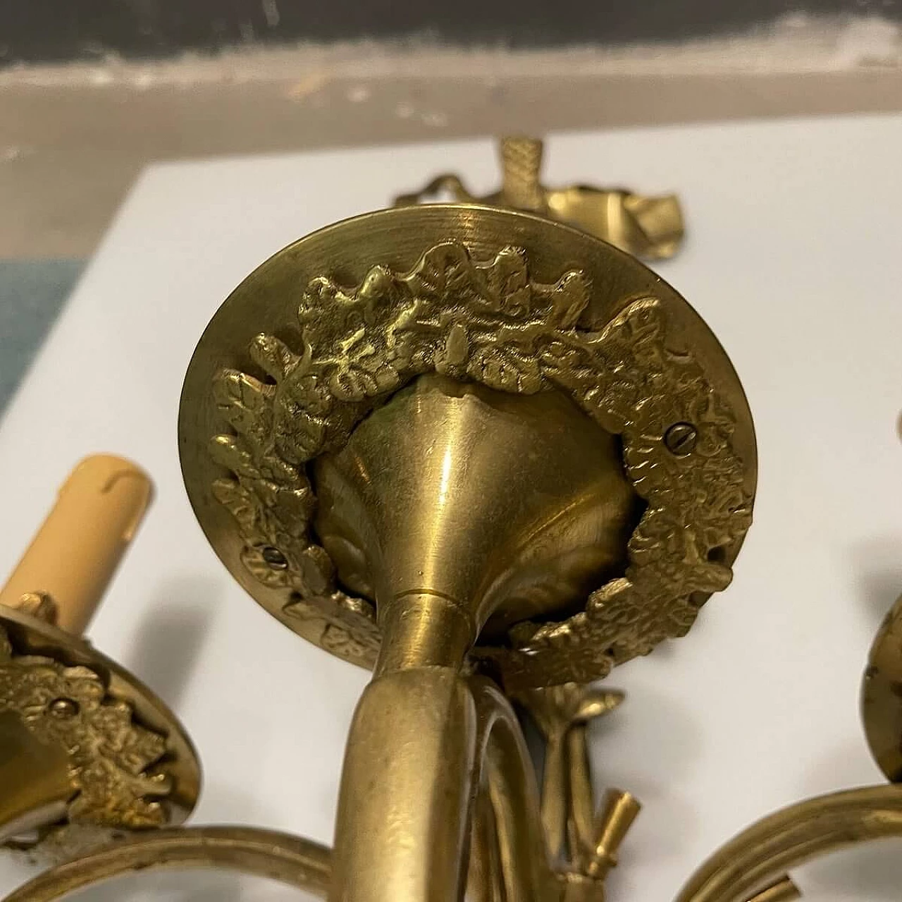 Coppia di applique in ottone con foglie di quercia, anni '70 4