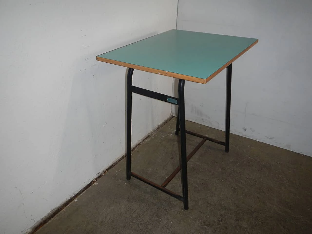 Wood, formica and iron school desk, 1960s 2