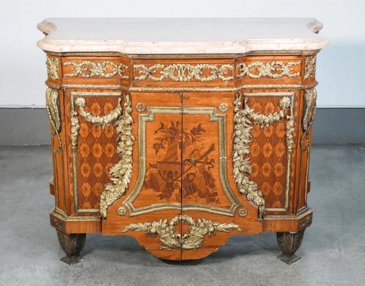 Jean Henri Riesner, comò stile Luigi XV in legno intarsiato con piano in marmo, inizio '900 2