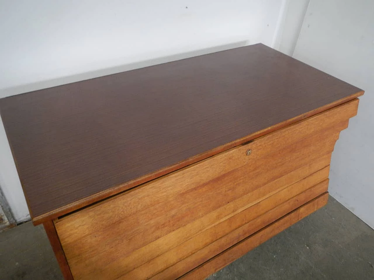 Oak chest of drawers with formica top, 1950s 8