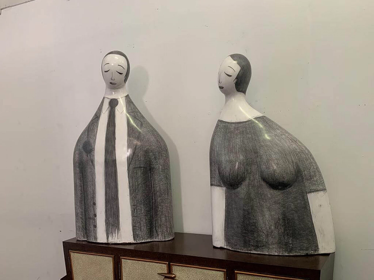 Yuri Zatarain, Thought of Love, terracotta and graphite, 2005 3