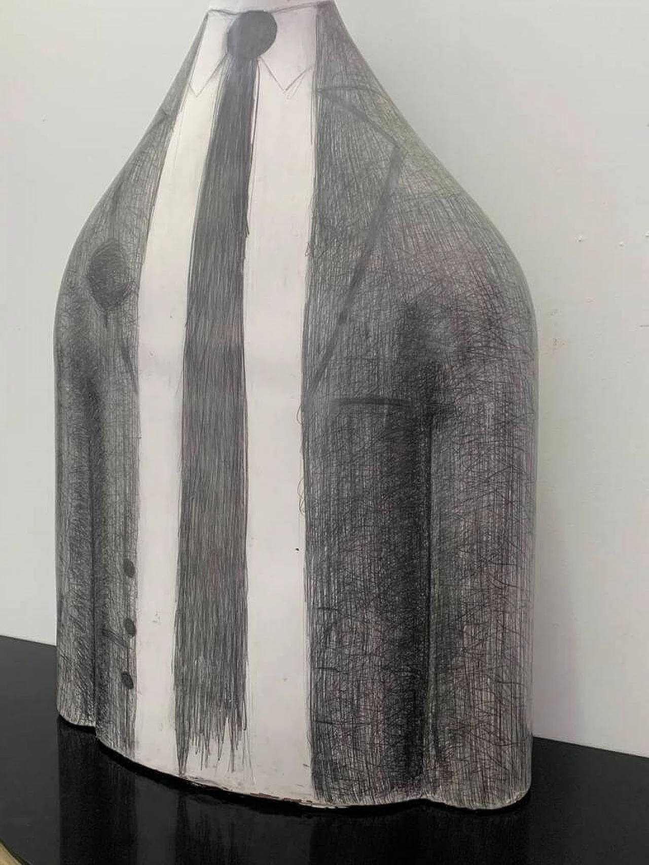 Yuri Zatarain, Thought of Love, terracotta and graphite, 2005 6