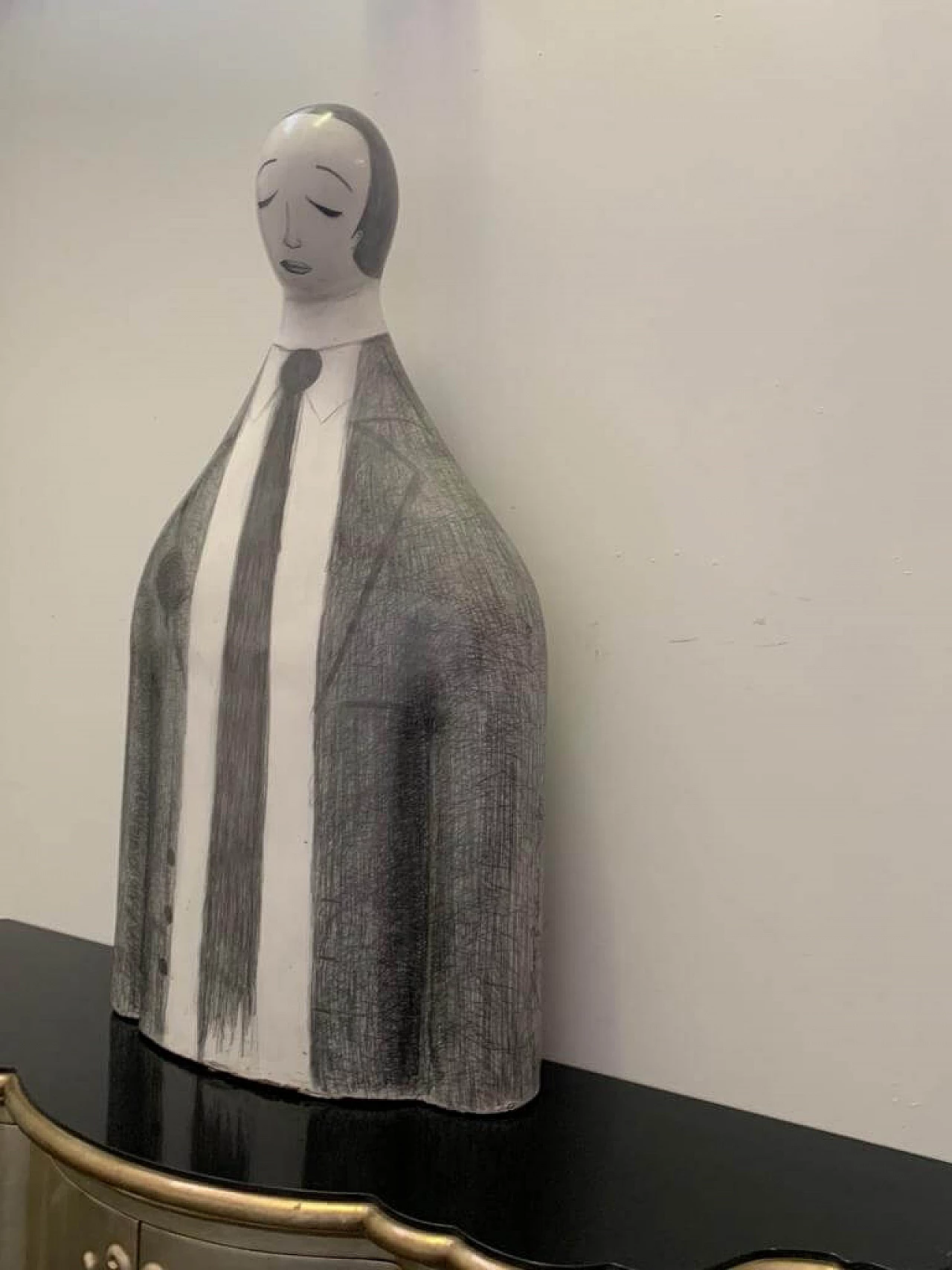 Yuri Zatarain, Thought of Love, terracotta and graphite, 2005 7