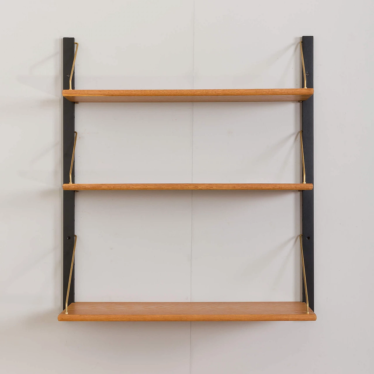 Wall-mounted oak bookcase in the style of Poul Cadovius, 1970s 3