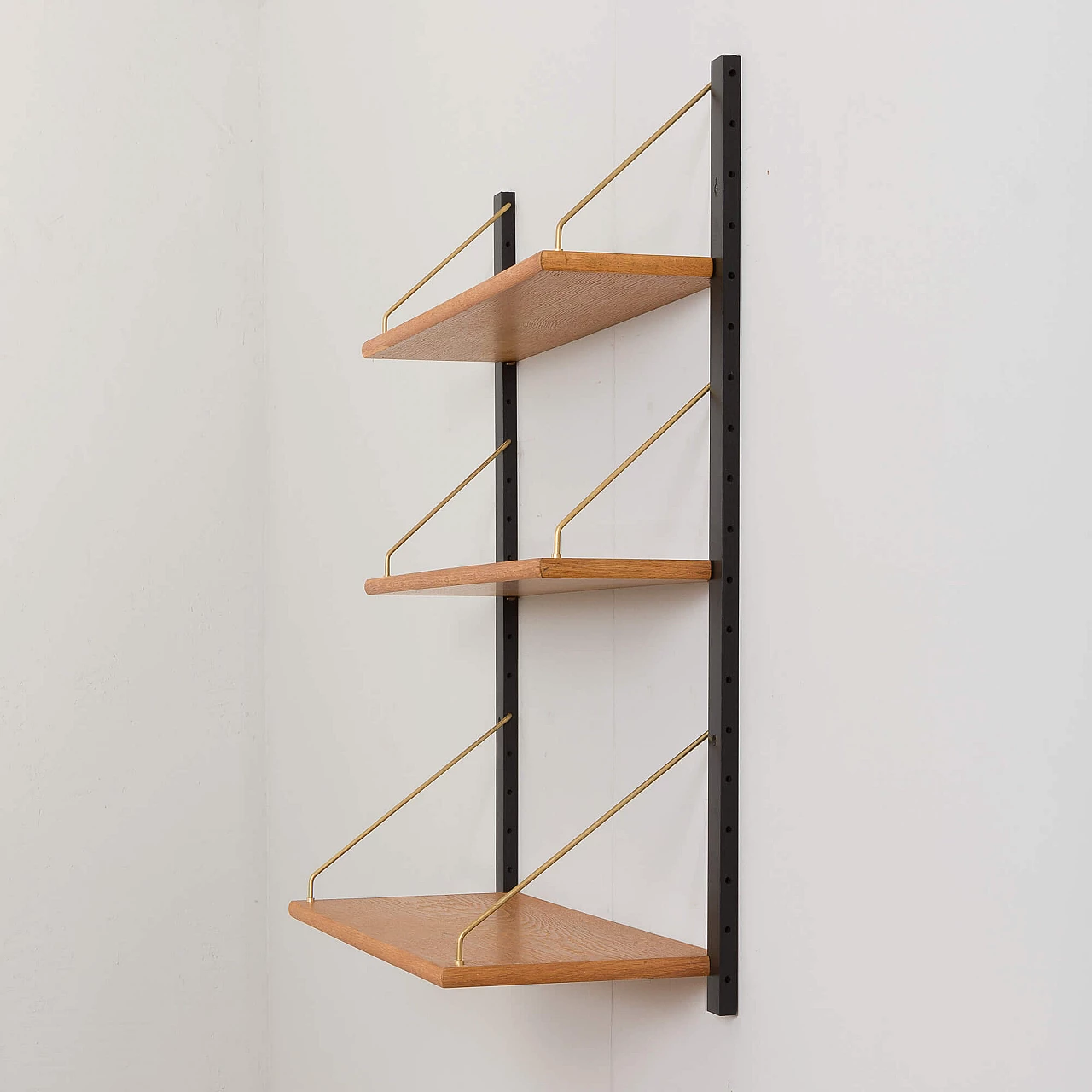 Wall-mounted oak bookcase in the style of Poul Cadovius, 1970s 5