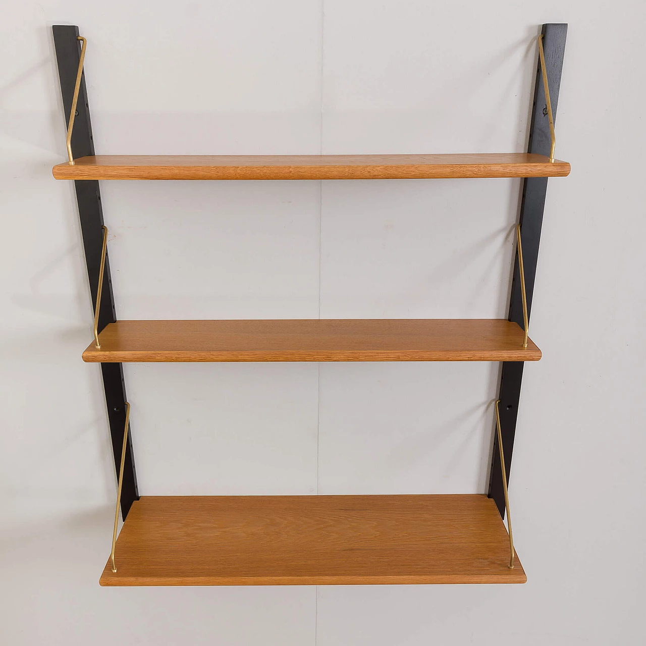 Wall-mounted oak bookcase in the style of Poul Cadovius, 1970s 10