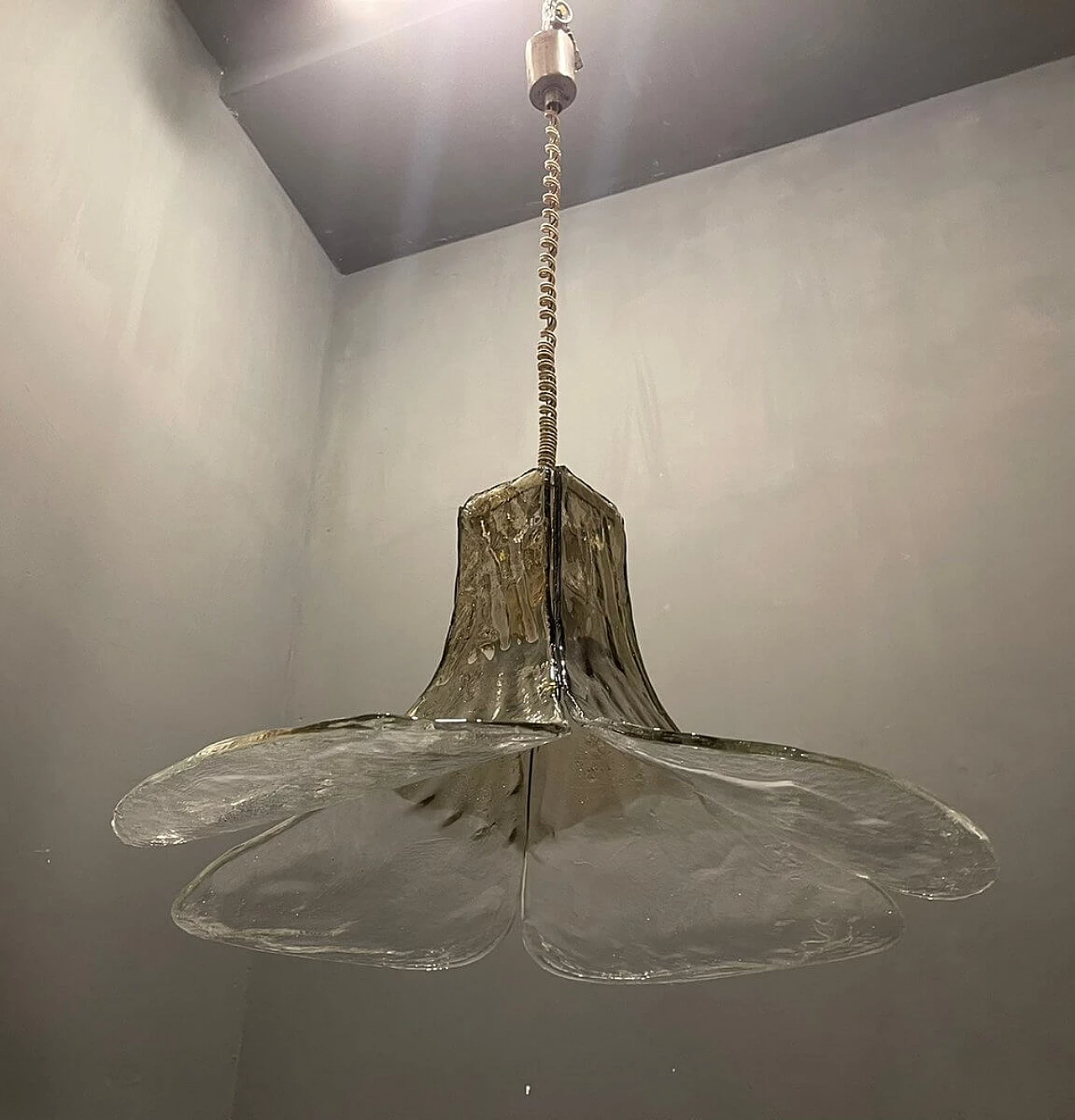 Lampadario Flower in vetro di Murano attribuito a Carlo Nason per Mazzega, anni '60 2