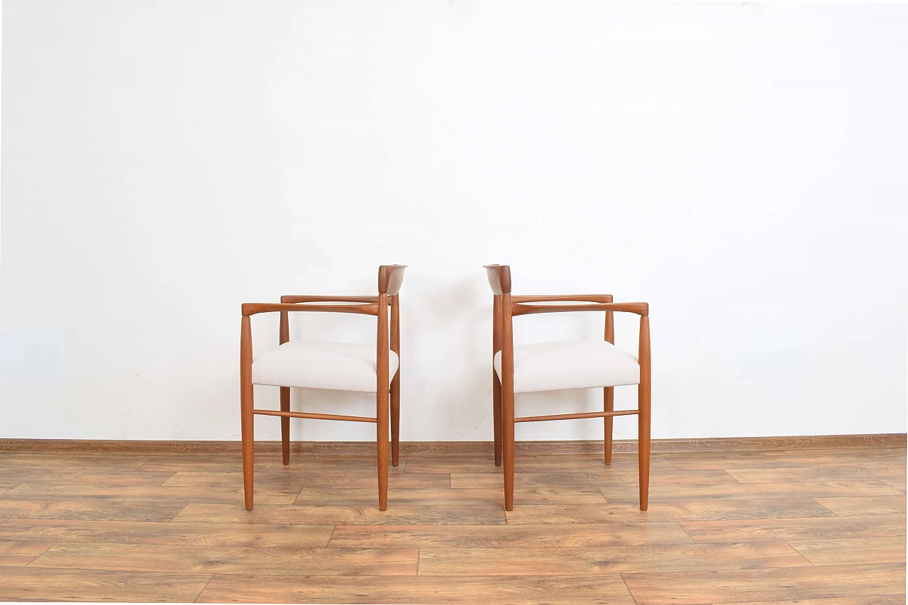 Coppia di poltrone in teak massello di H. W. Klein per Bramin, anni '60 3