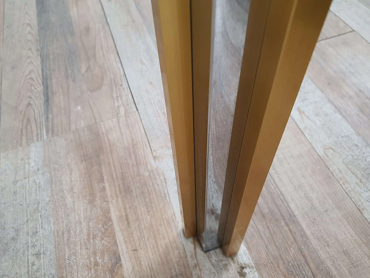 Tavolino quadrato in acciaio e vetro fumé di Renato Zevi, anni '70 17