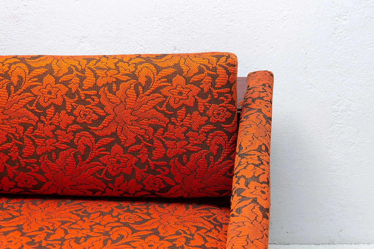 Divano letto pieghevole con rivestimento in fantasia, anni '60 7