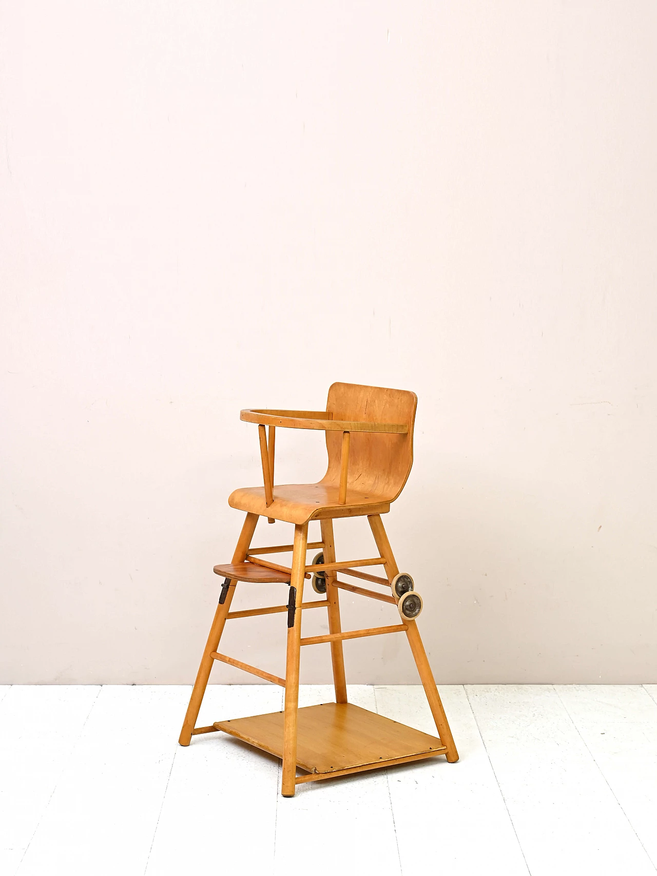 Wood convertible high chair, 1960s 2