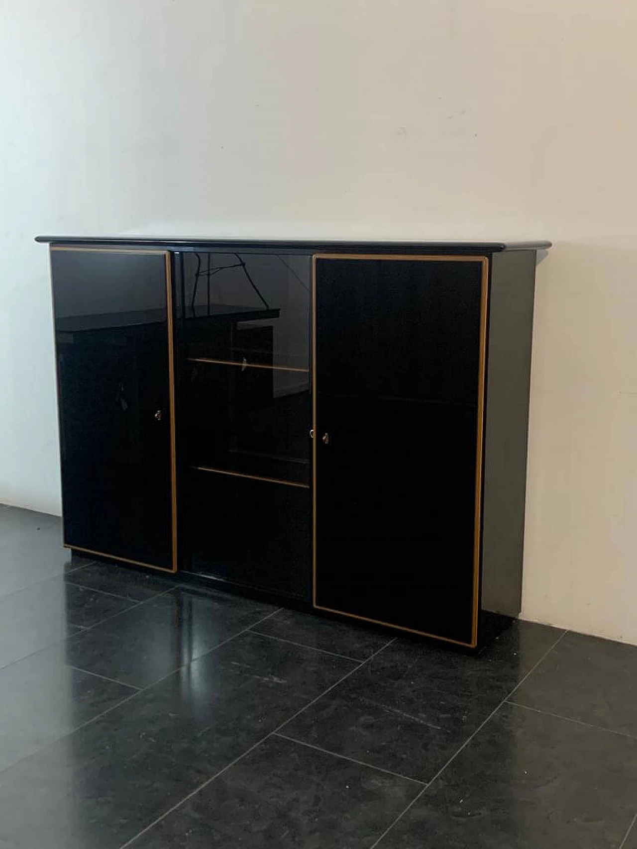 Lacquered sideboard with moulded wood by Pierre Cardin, 1960s 2