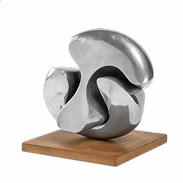 Giacomo Benevelli, scultura in metallo cromato, 1972