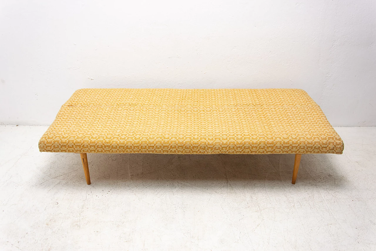 Dormeuse pieghevole di Miroslav Navrátil, anni '60 9