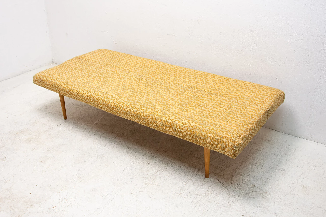 Dormeuse pieghevole di Miroslav Navrátil, anni '60 10