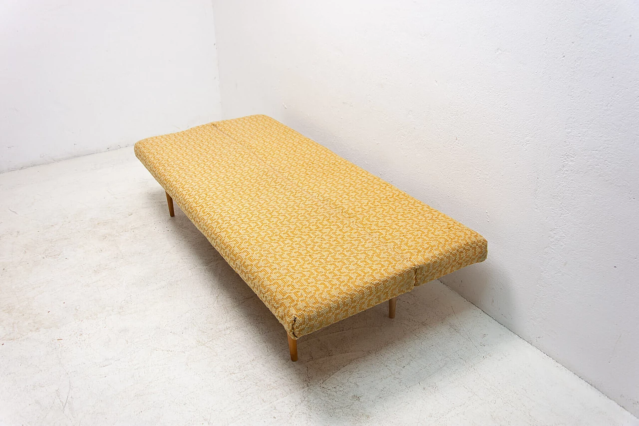 Dormeuse pieghevole di Miroslav Navrátil, anni '60 12