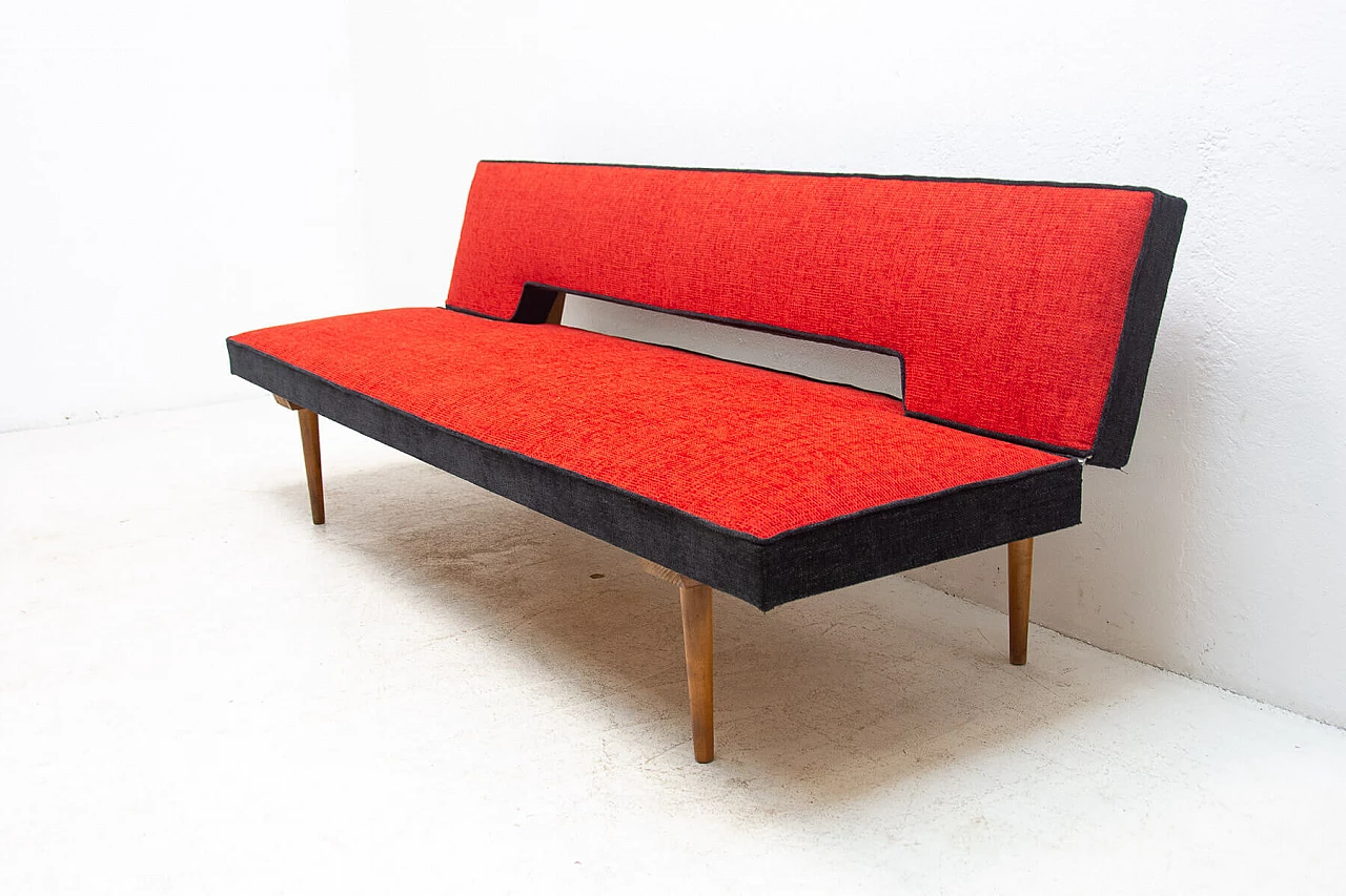 Reupholstered folding dormeuse by Miroslav Navrátil, 1960s 4