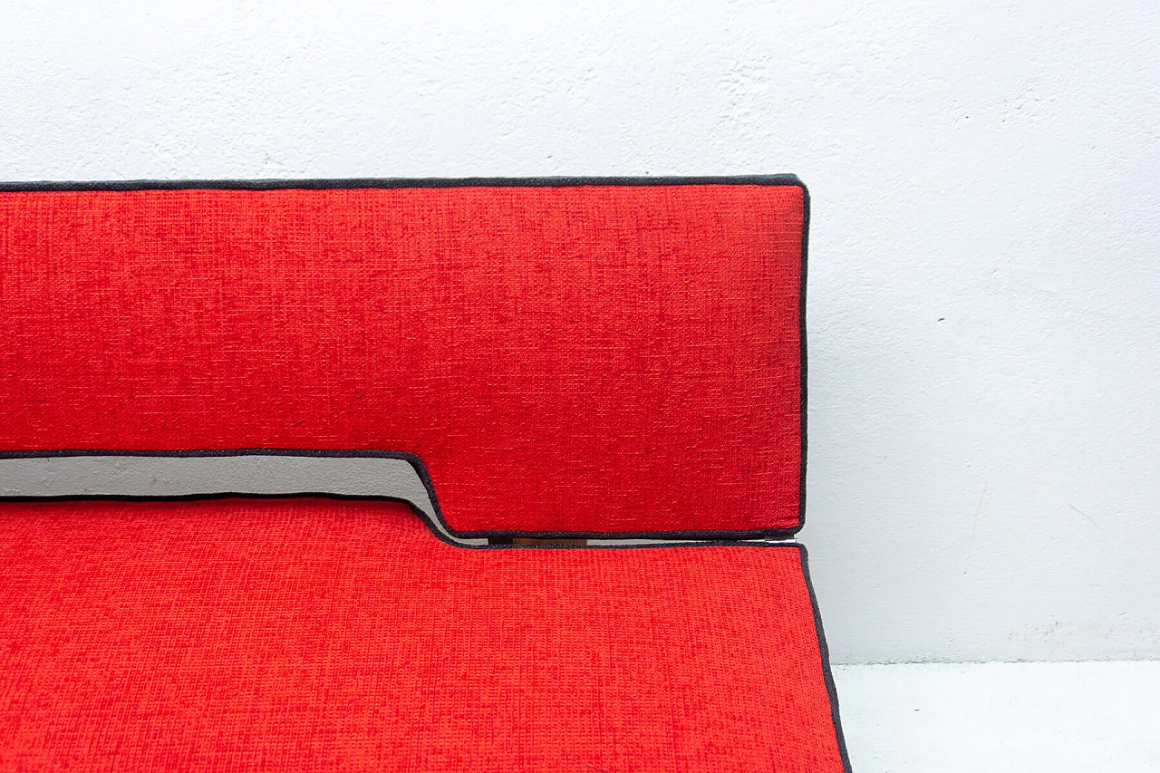 Reupholstered folding dormeuse by Miroslav Navrátil, 1960s 7