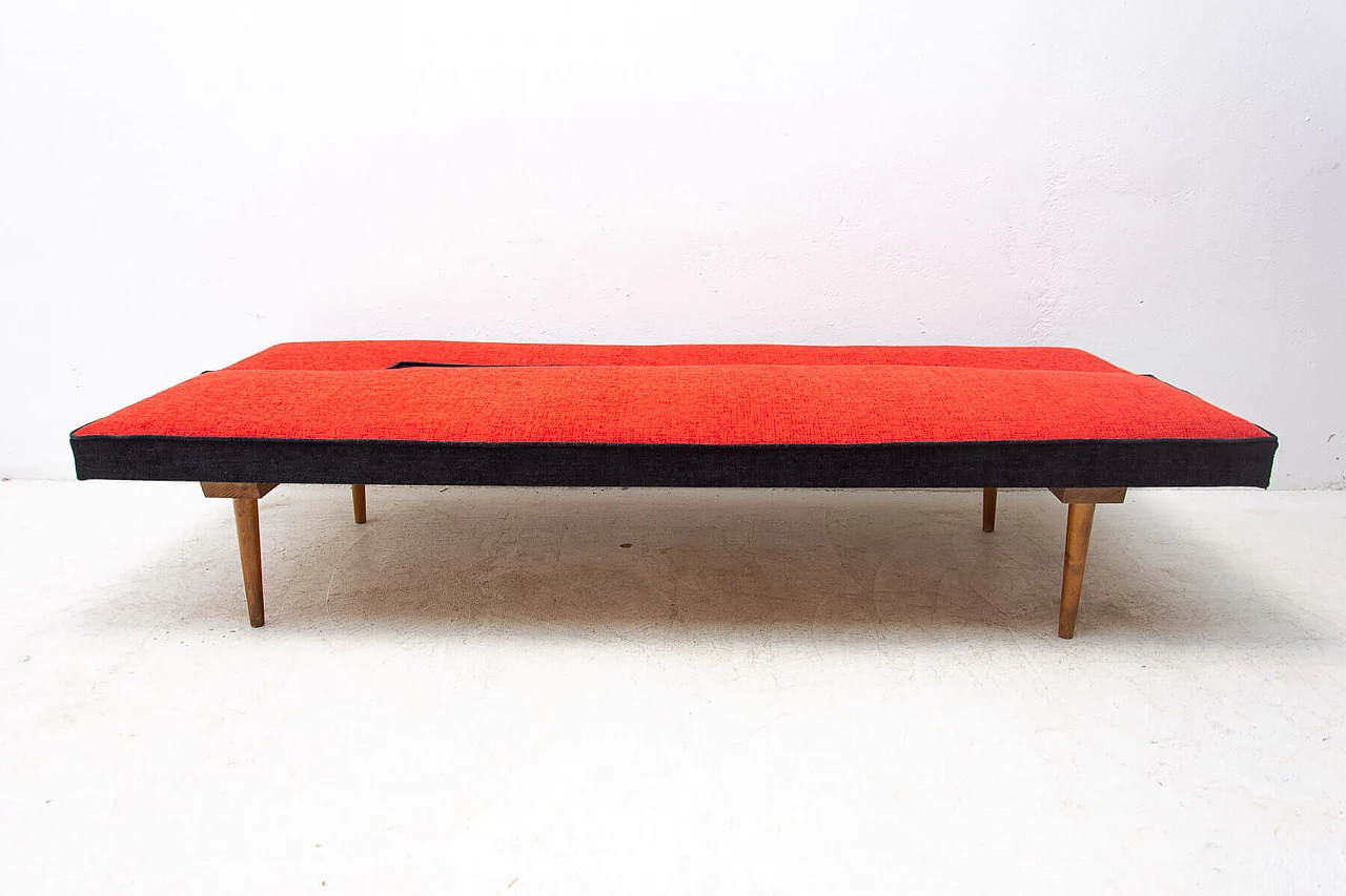Reupholstered folding dormeuse by Miroslav Navrátil, 1960s 10