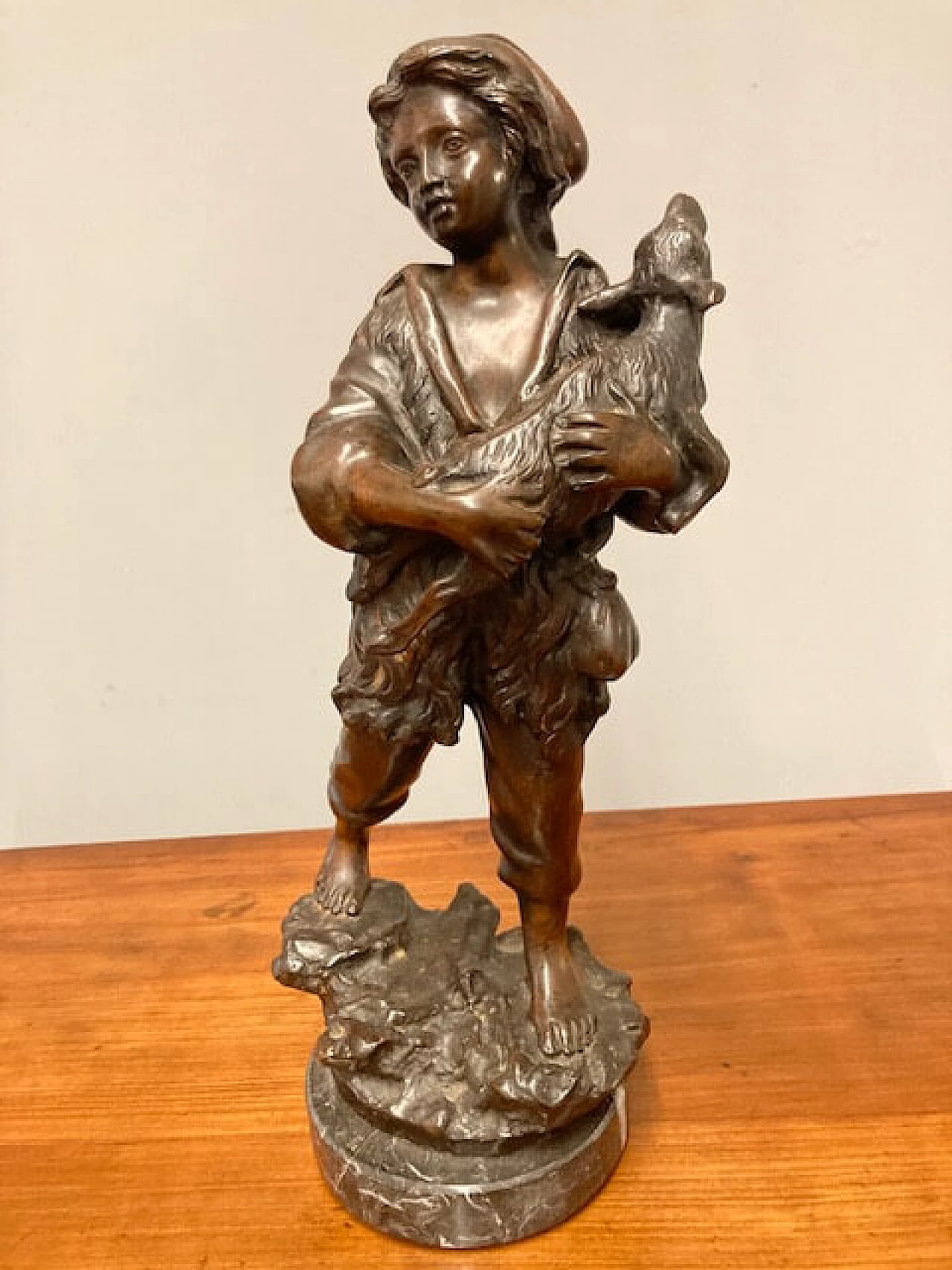 Antonio Cinque, sculpture of a shepherdess, bronze with marble base, late 19th century 1